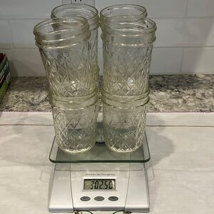 Set of 8 Clear 8 oz Quilted Glass Ball Jars